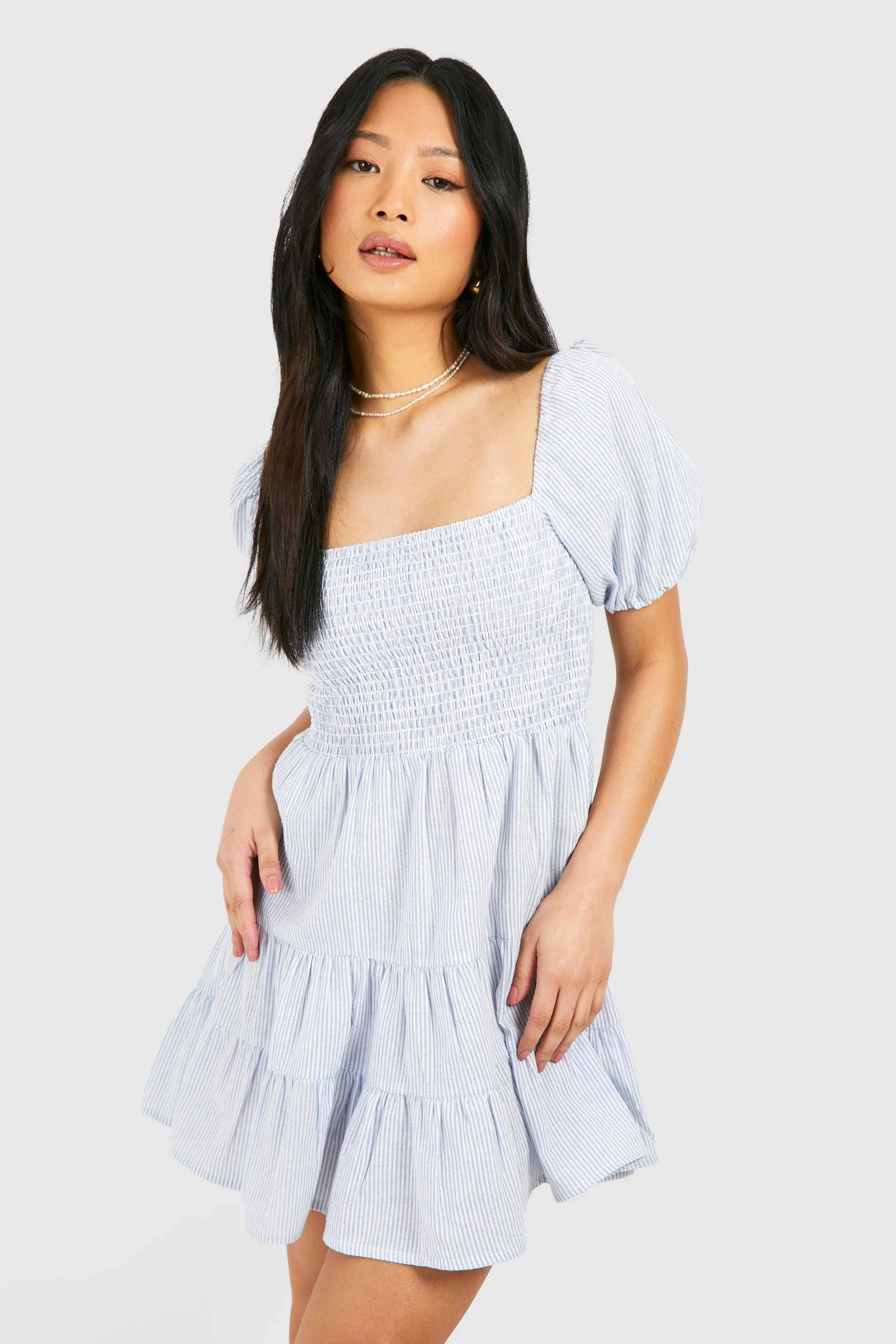 Petite - Robe courte froncée à manches courtes