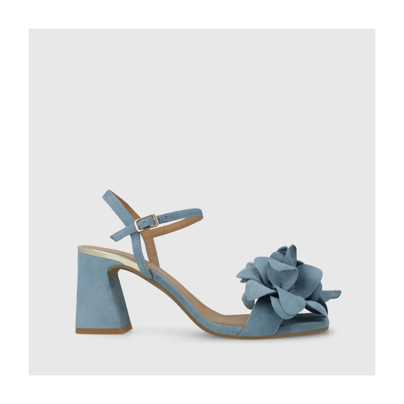 Sandalias de tacón de mujer en ante de color azul jeans. I LODI Zapatos de mujer online.